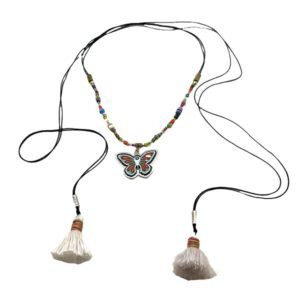 Collar con mariposa de madera pintada a mano