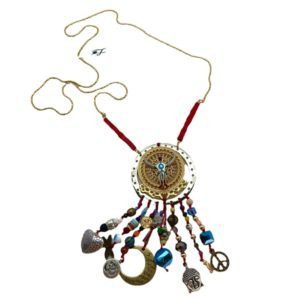 Collar largo con atrapasueños y toro