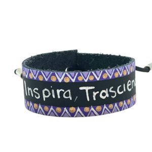 Pulsera de piel pintada “Vibra, Inspira, Trasciende”