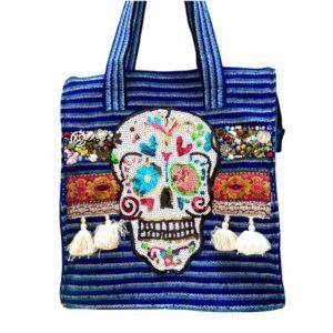 Bolsa Azul con Calavera bordada a mano