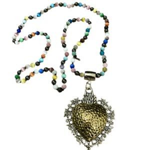 Collar con corazón de metal plateado y dorado